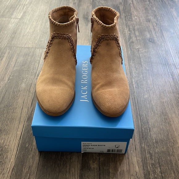 NWT Jack Rogers Gemma Suede Heel Slip On Bootie - Picture 4 of 6